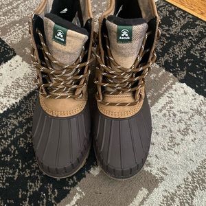 Kamik men’s light brown insulated duck boots